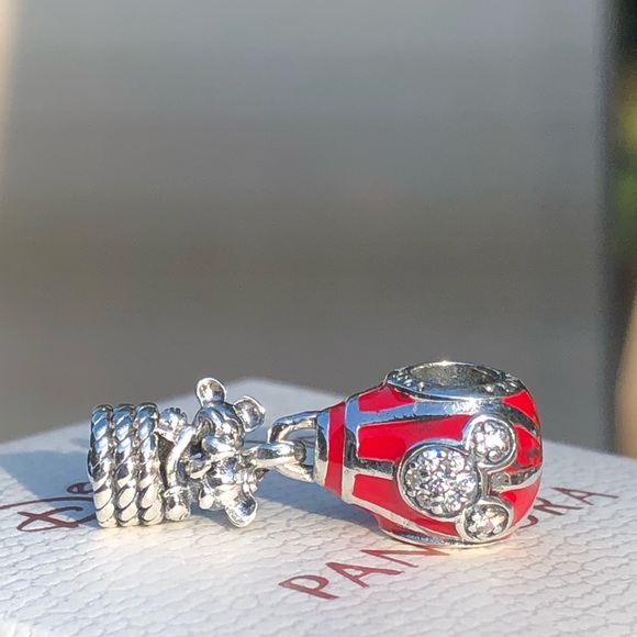 Pandora Disney LE Hot Air Balloon of True Love - Picture 6 of 8